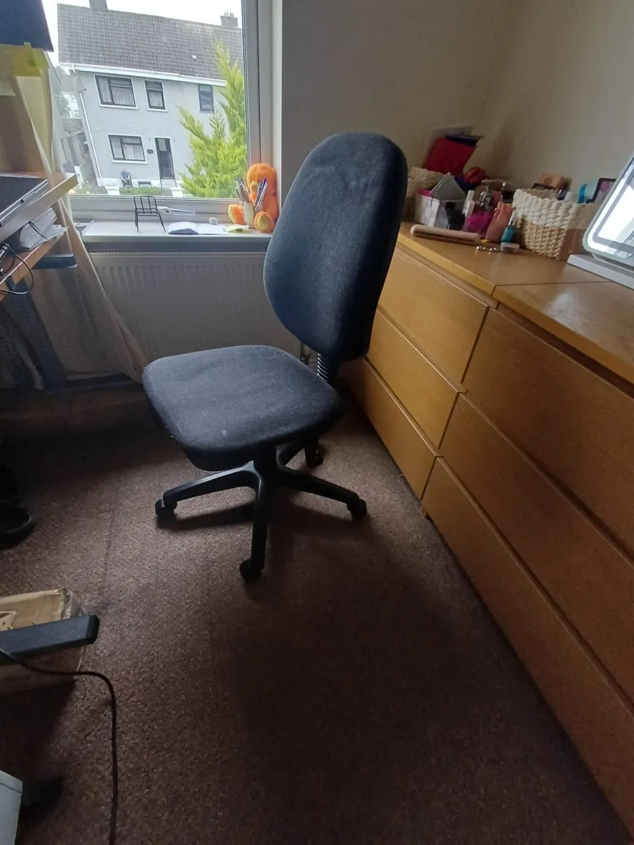 Office Chair - Image 1