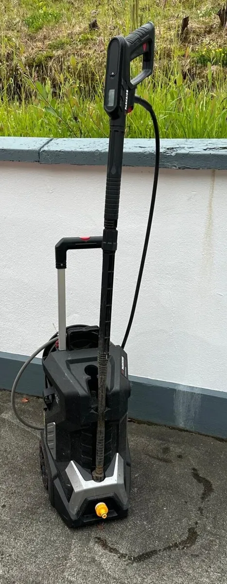 FREE Pressure washer. Fairly new, stopped working - Image 1