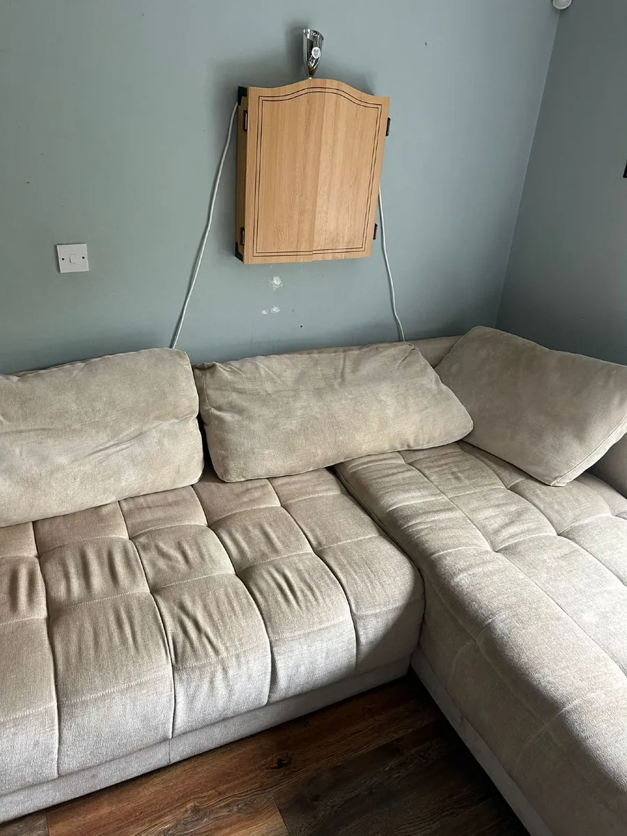 Couch - Image 2
