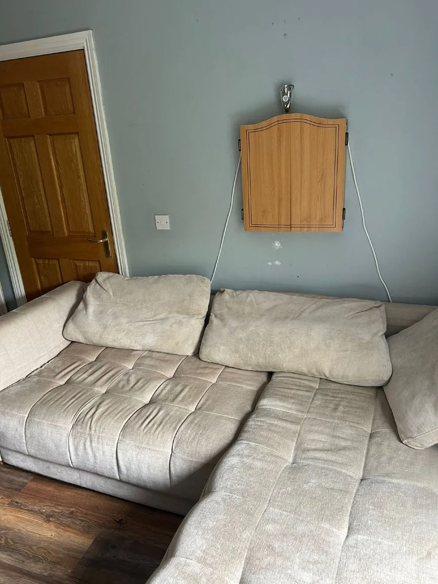 Couch - Image 3