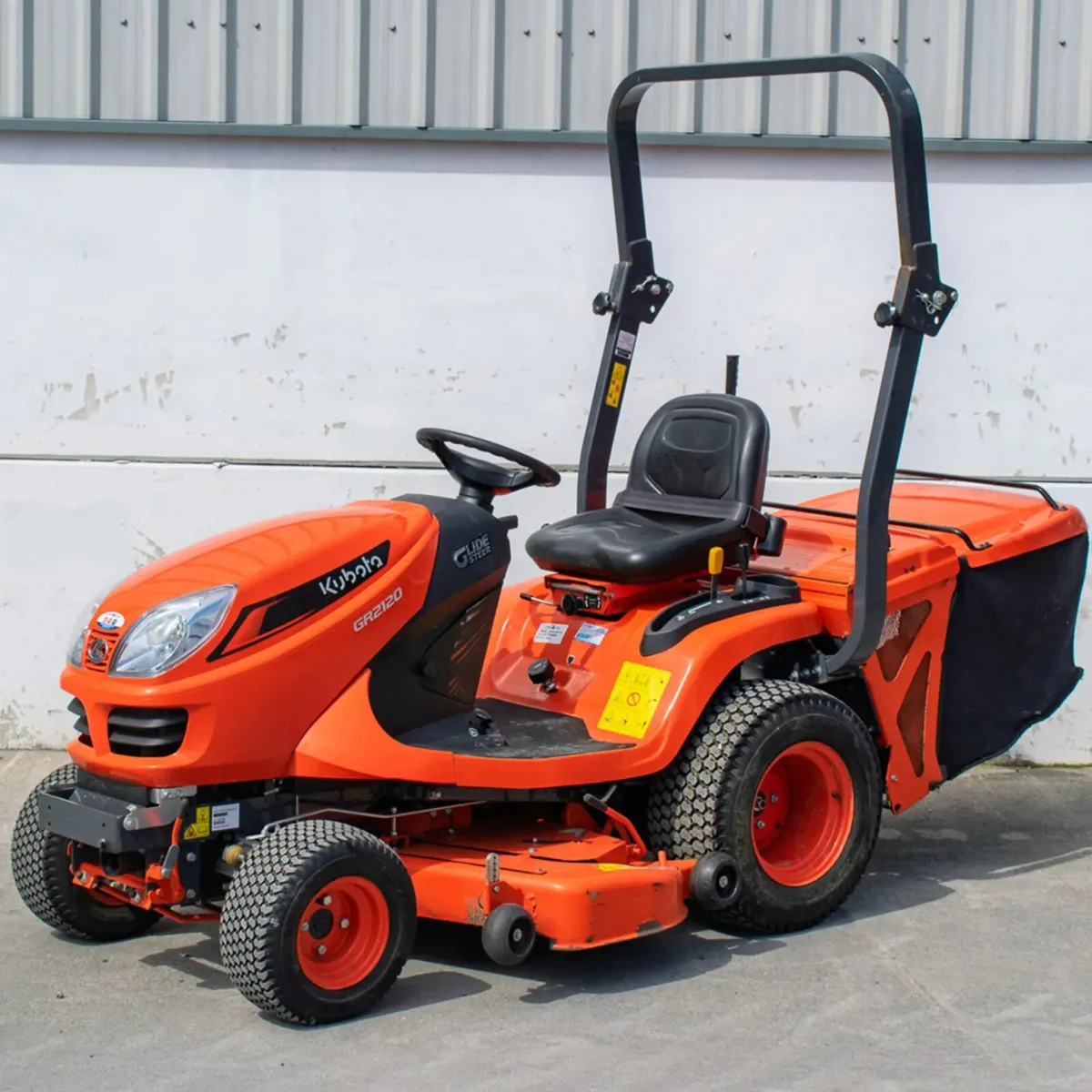 Kubota GR2120 Lawnmower - Image 1