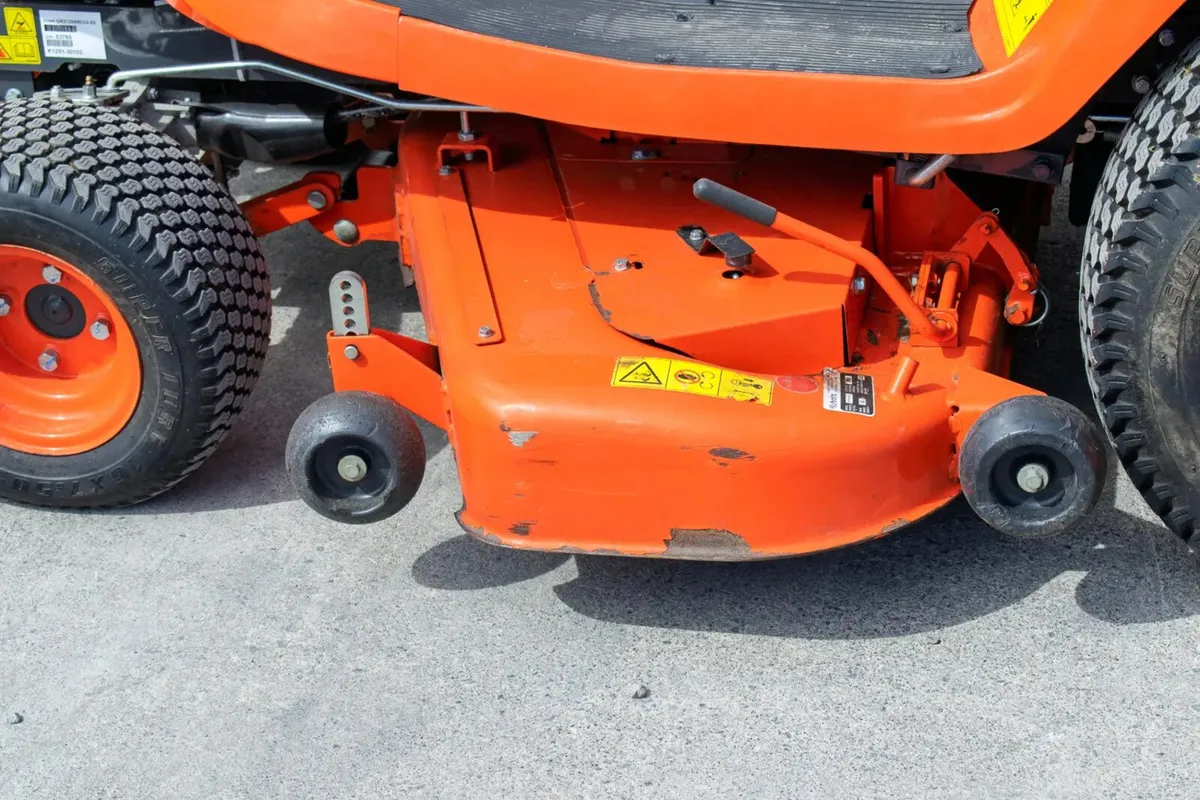 Kubota GR2120 Lawnmower - Image 3