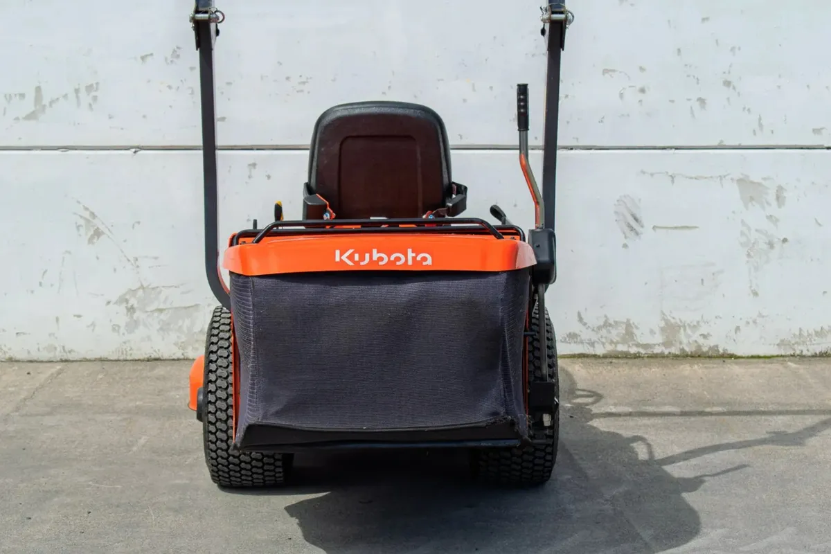 Kubota GR2120 Lawnmower - Image 4