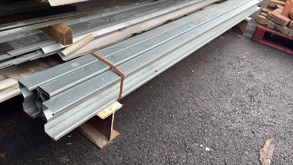 Job lot of purlins - Image 1