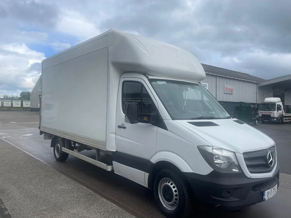 Mercedes-Benz Sprinter 2018 - Image 2
