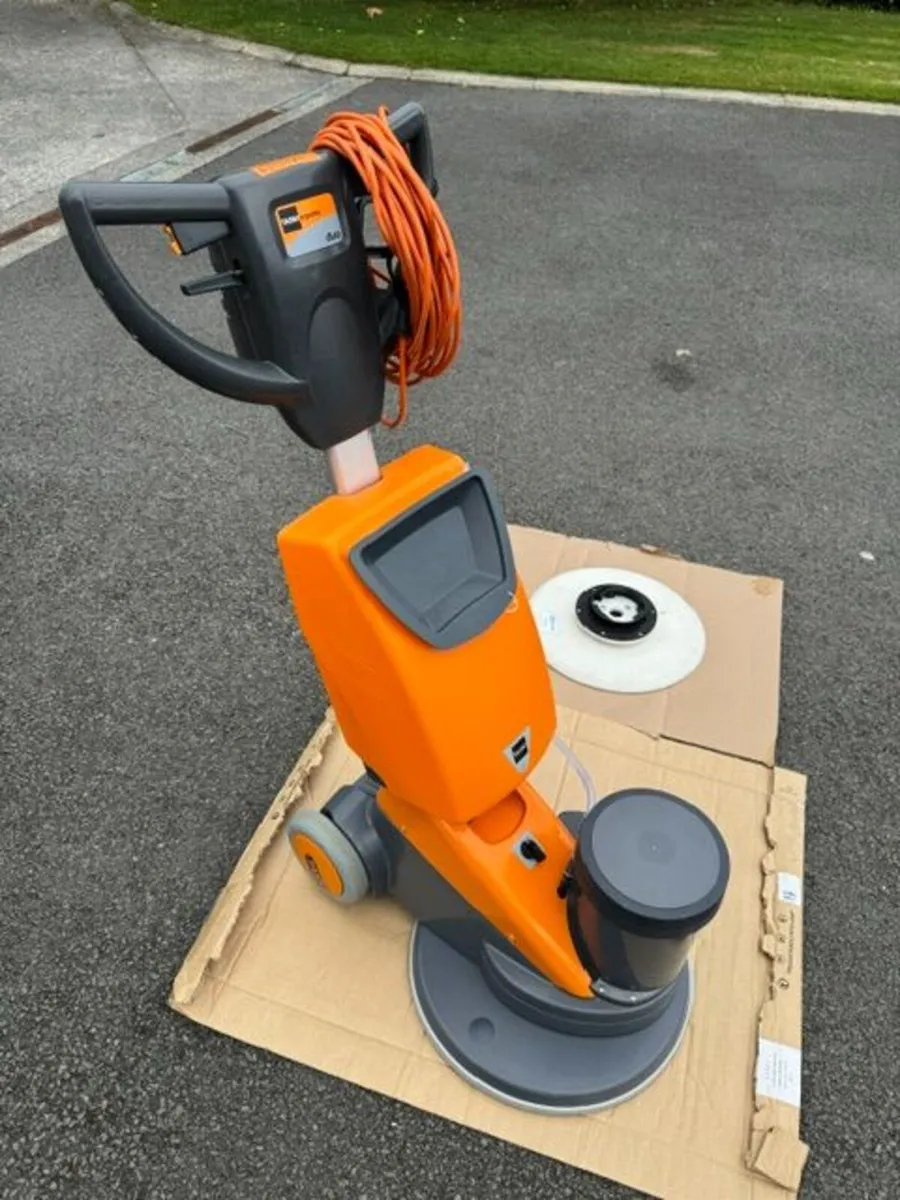 Floor Cleaning Machine - Image 2