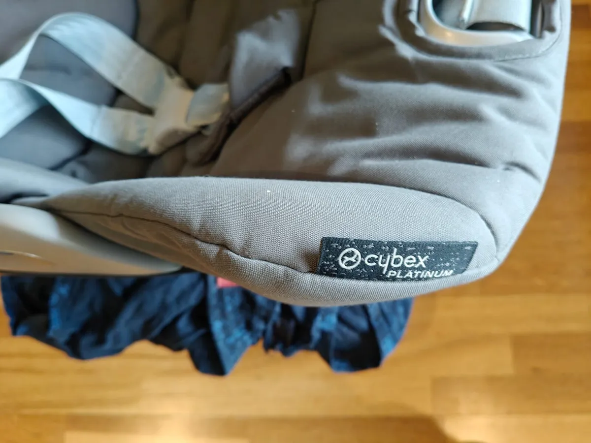 Baby Car seat - Image 4