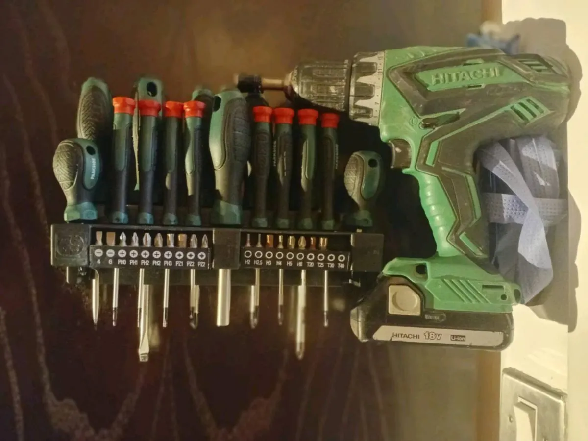 Hitachi DS18DGL 18V Cordless Driver Drill