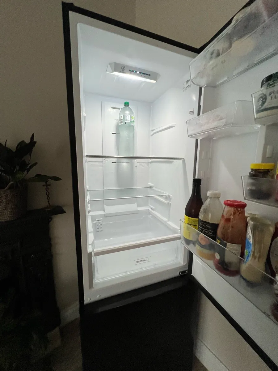 Hoover Fridge Freezer - Image 4