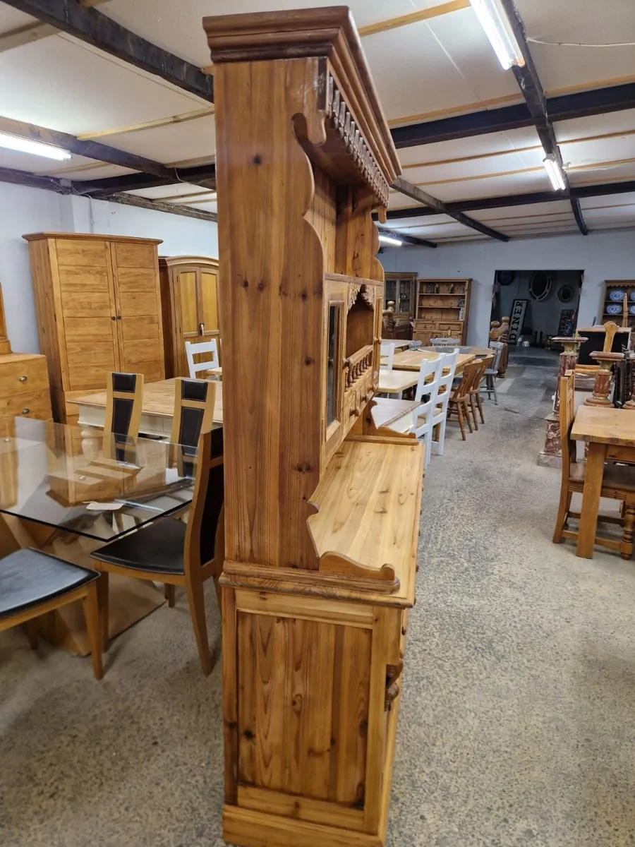 Large vintage carved front pine kitchen dresser - Image 2