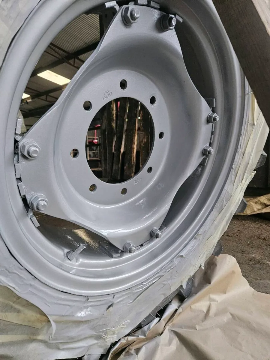 Wheels Respray on Site - Tractor-Dumper-Teleporter - Image 2