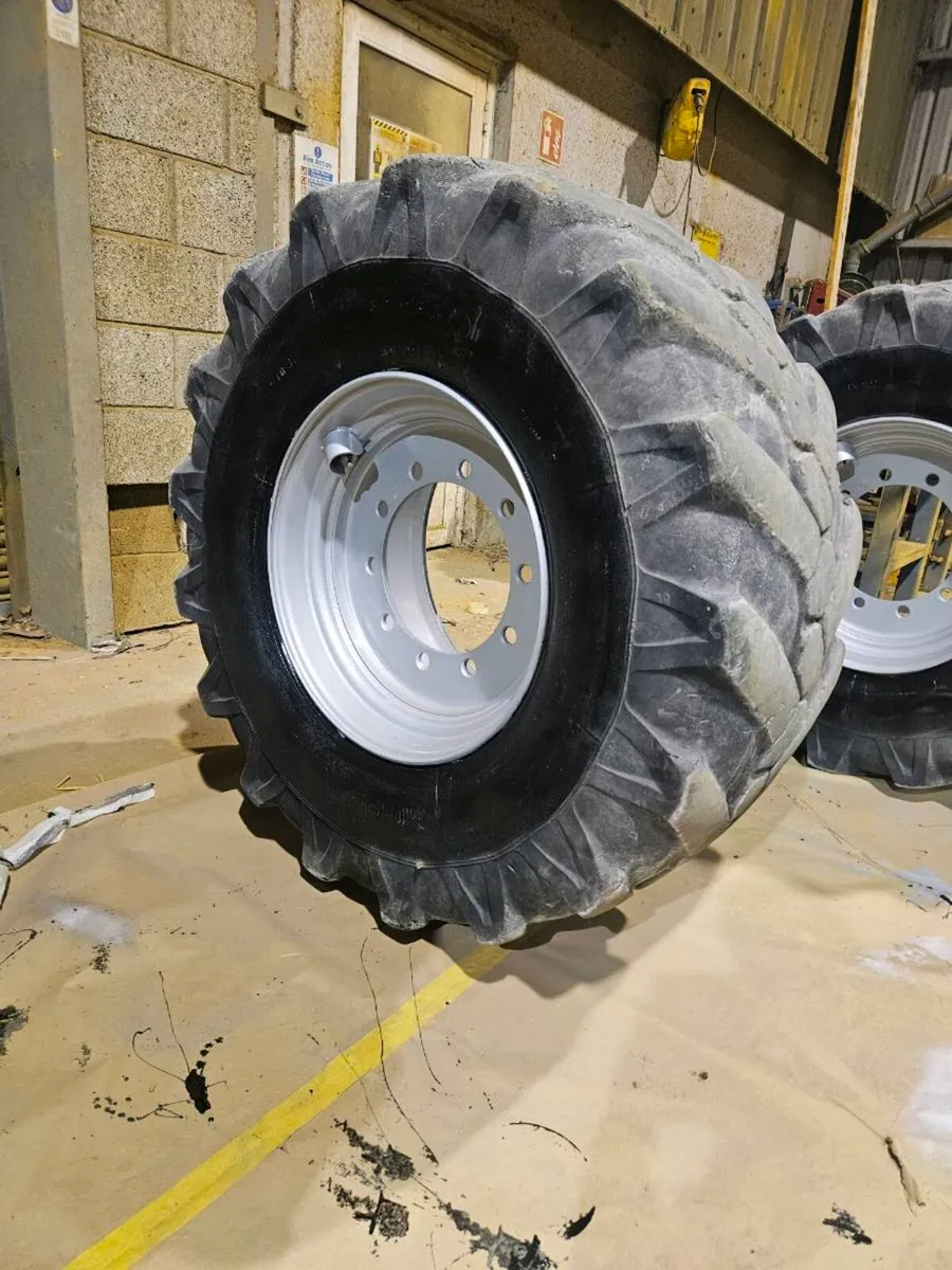 Wheels Respray on Site - Tractor-Dumper-Teleporter - Image 4