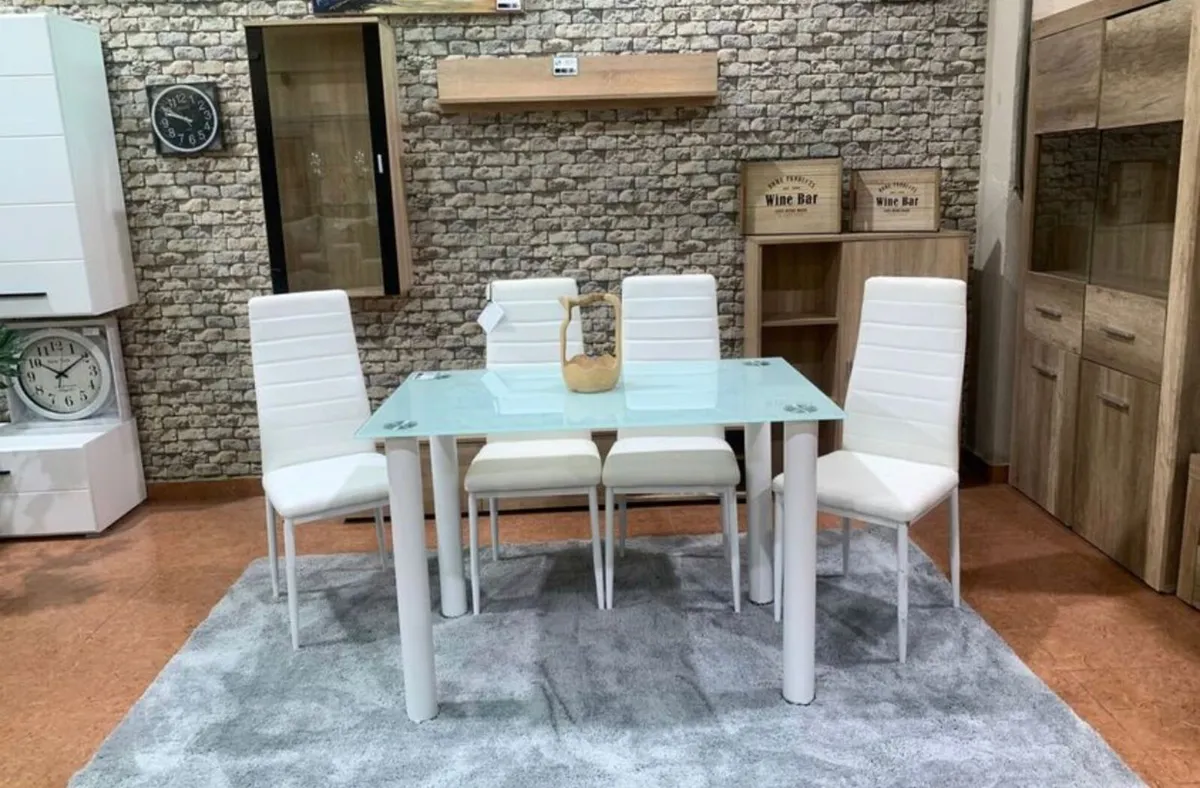 Glass Dining Table Set 4 chairs Free delivery - Image 3