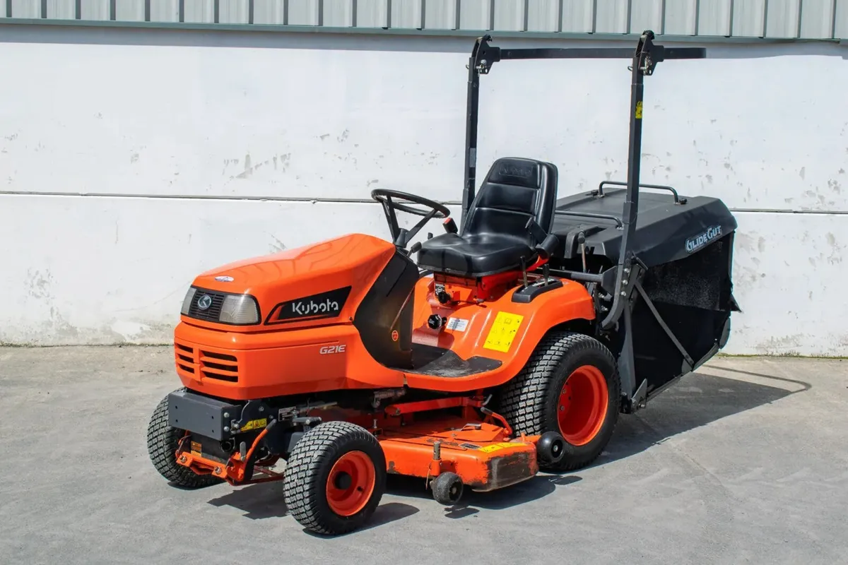 Kubota G21e LD Lawnmower - Image 2