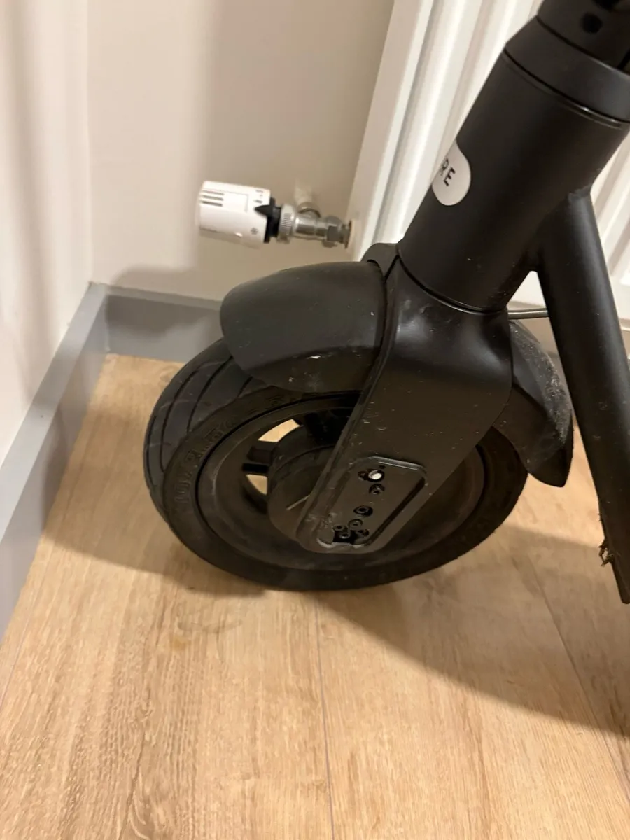 Pure Air 3 Pro- E Scooter - Image 3