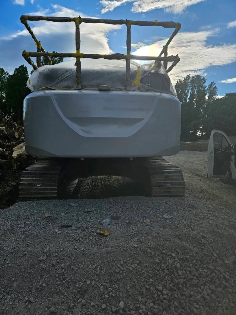 Balance Digger-Hitachi-JCB Site respray industrial - Image 3