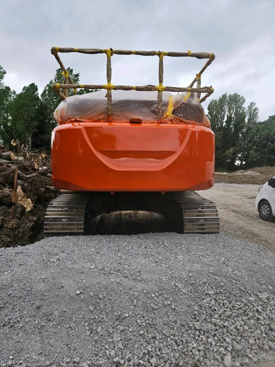 Balance Digger-Hitachi-JCB Site respray industrial - Image 2