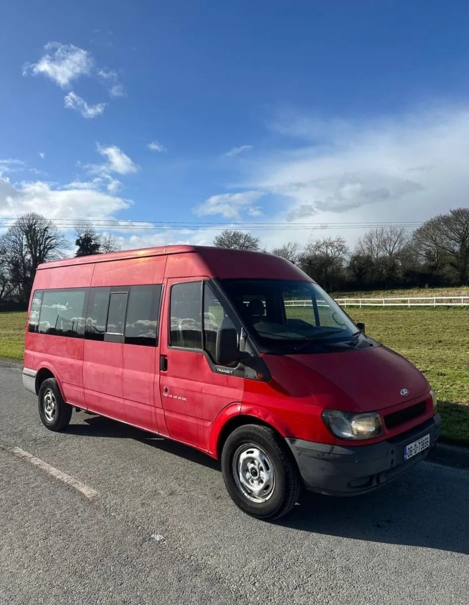Ford Transit 2006 Minibus - Image 1