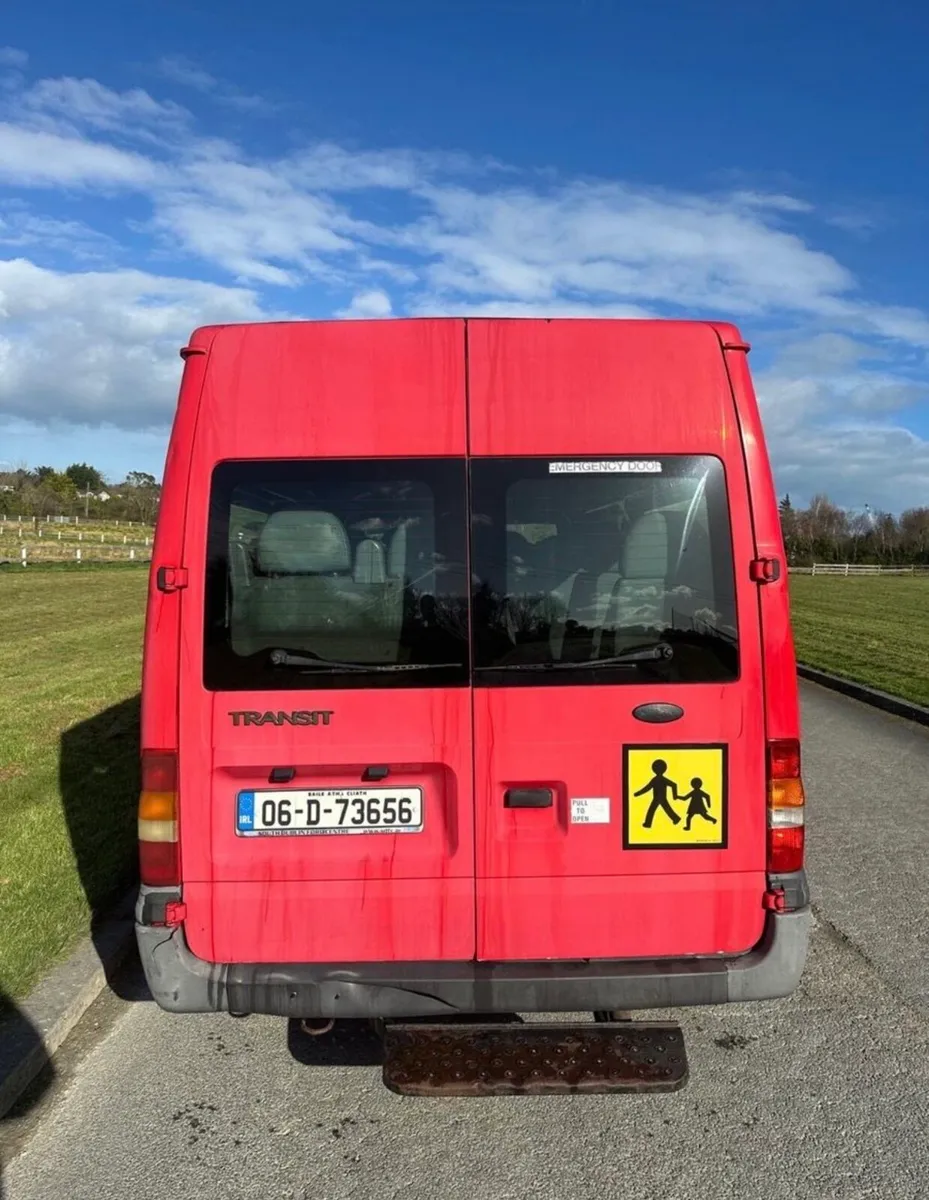 Ford Transit 2006 Minibus - Image 4