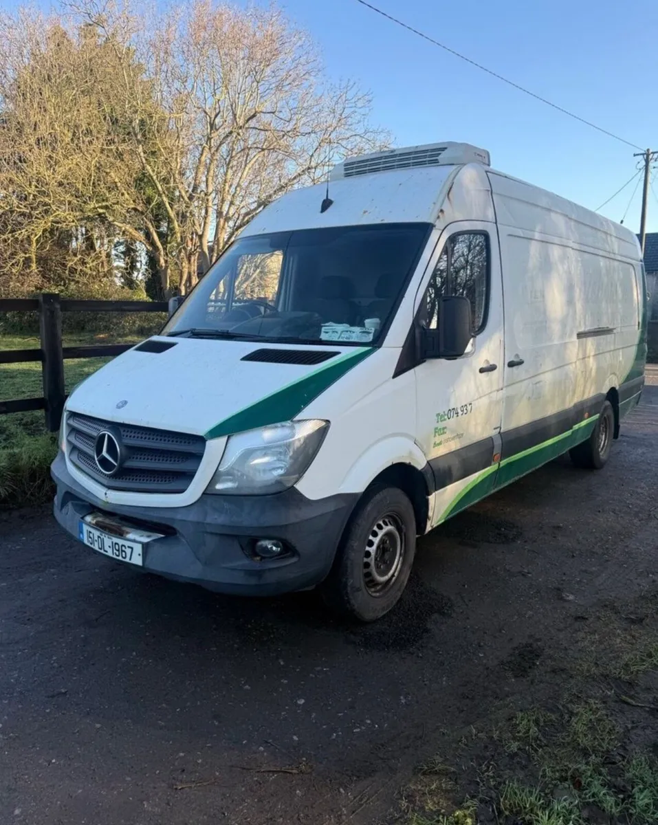 Mercedes Sprinter 2015 TwinWheel Axel - Image 1