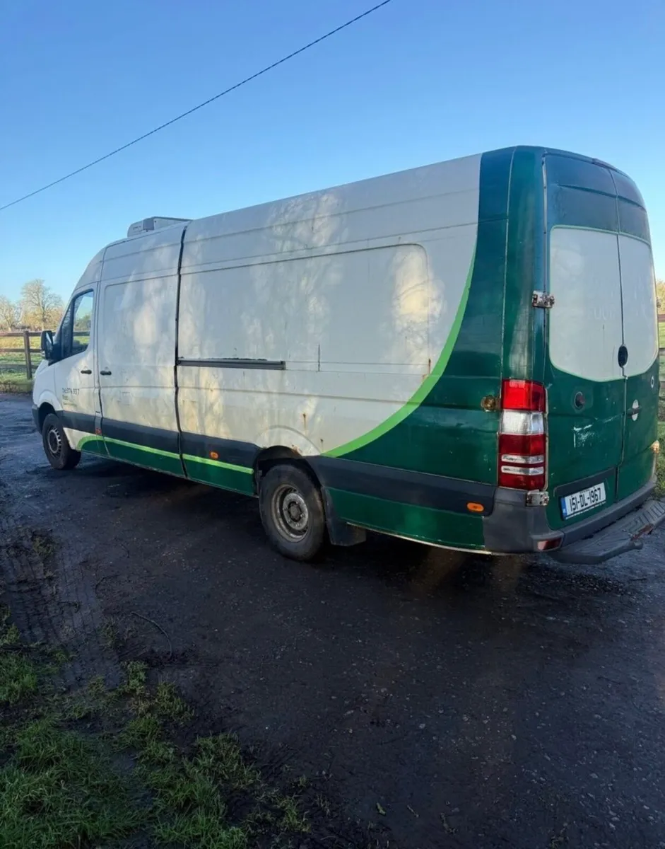 Mercedes Sprinter 2015 TwinWheel Axel - Image 3