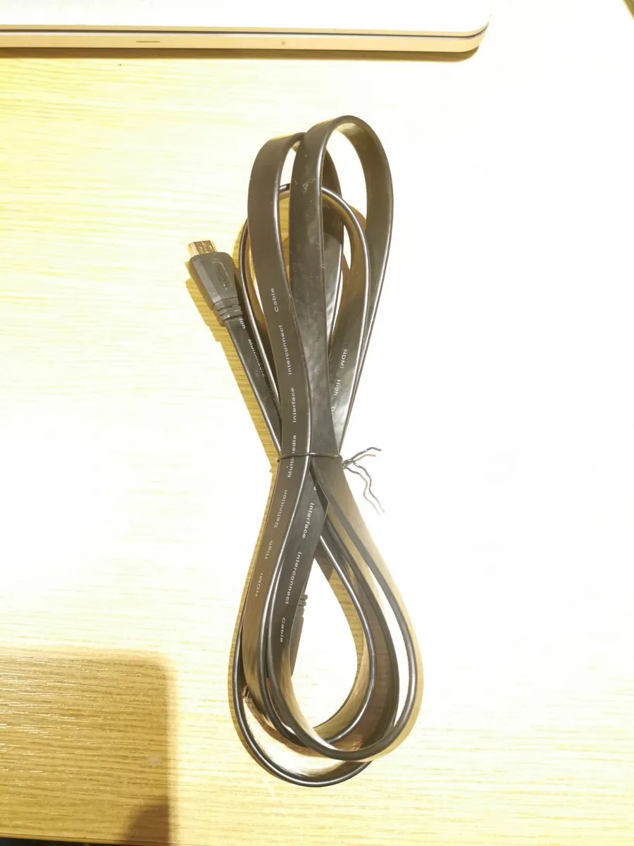 Flat HDMI 2m 6ft Cable Interference free shielded - Image 1