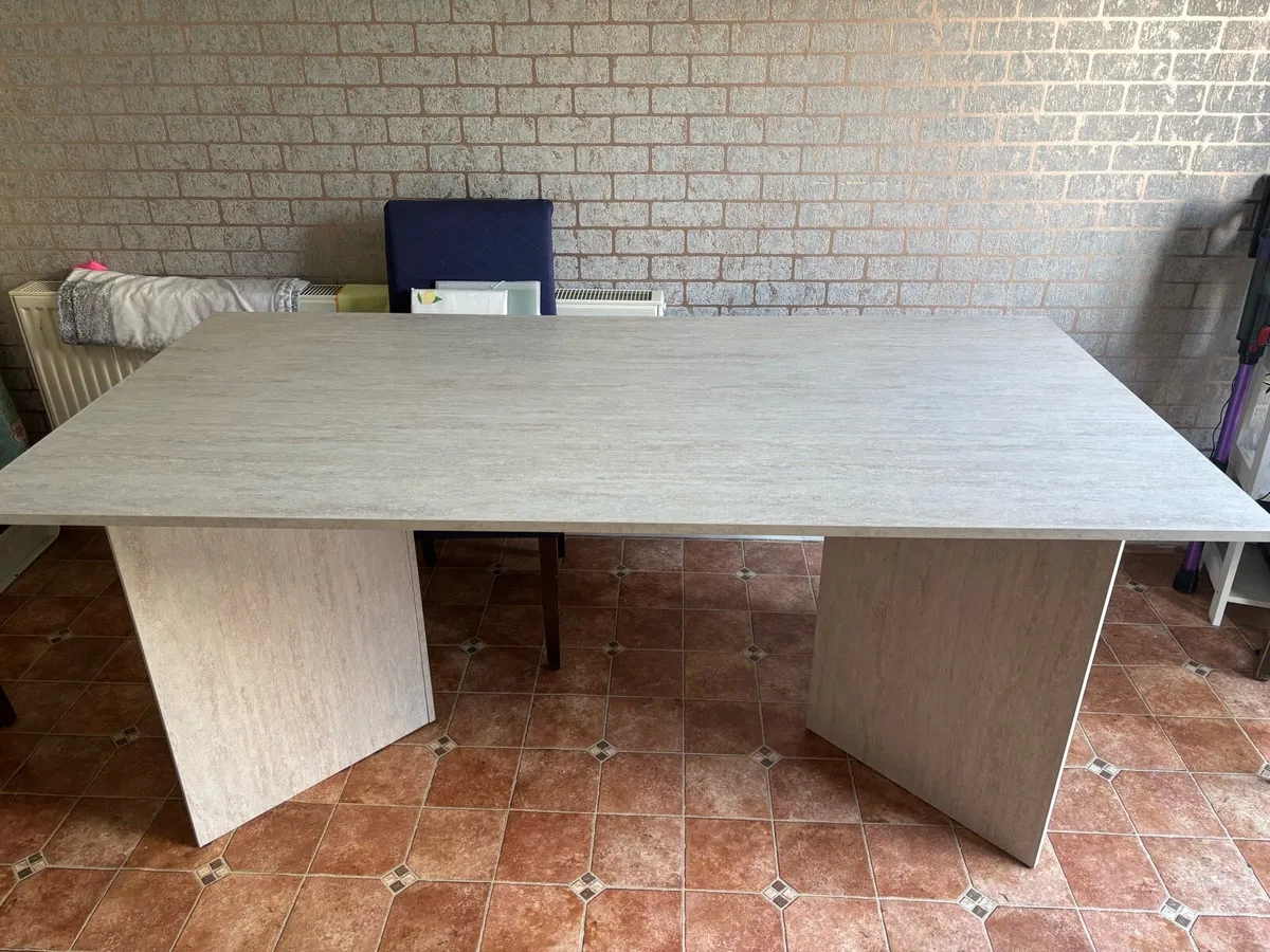 Kitchen table