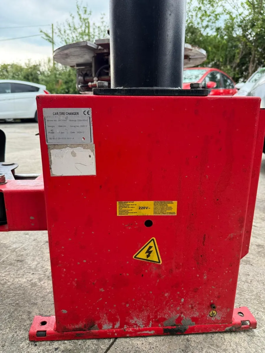 220V Car Tyre Changer  Working– Bead Press missing - Image 2