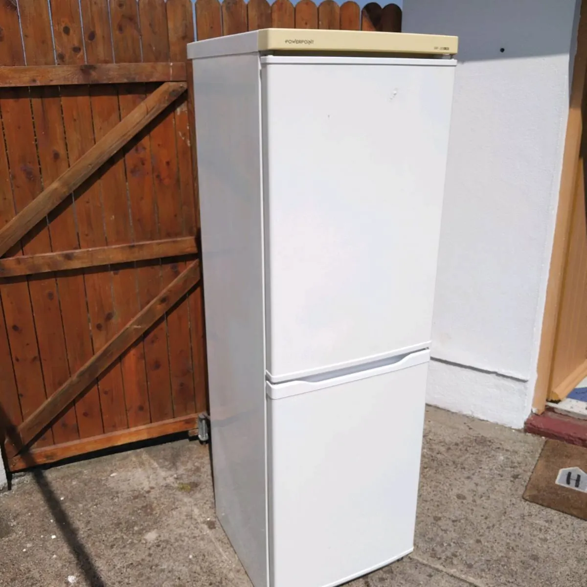 FRIDGE/FREEZER - Image 1