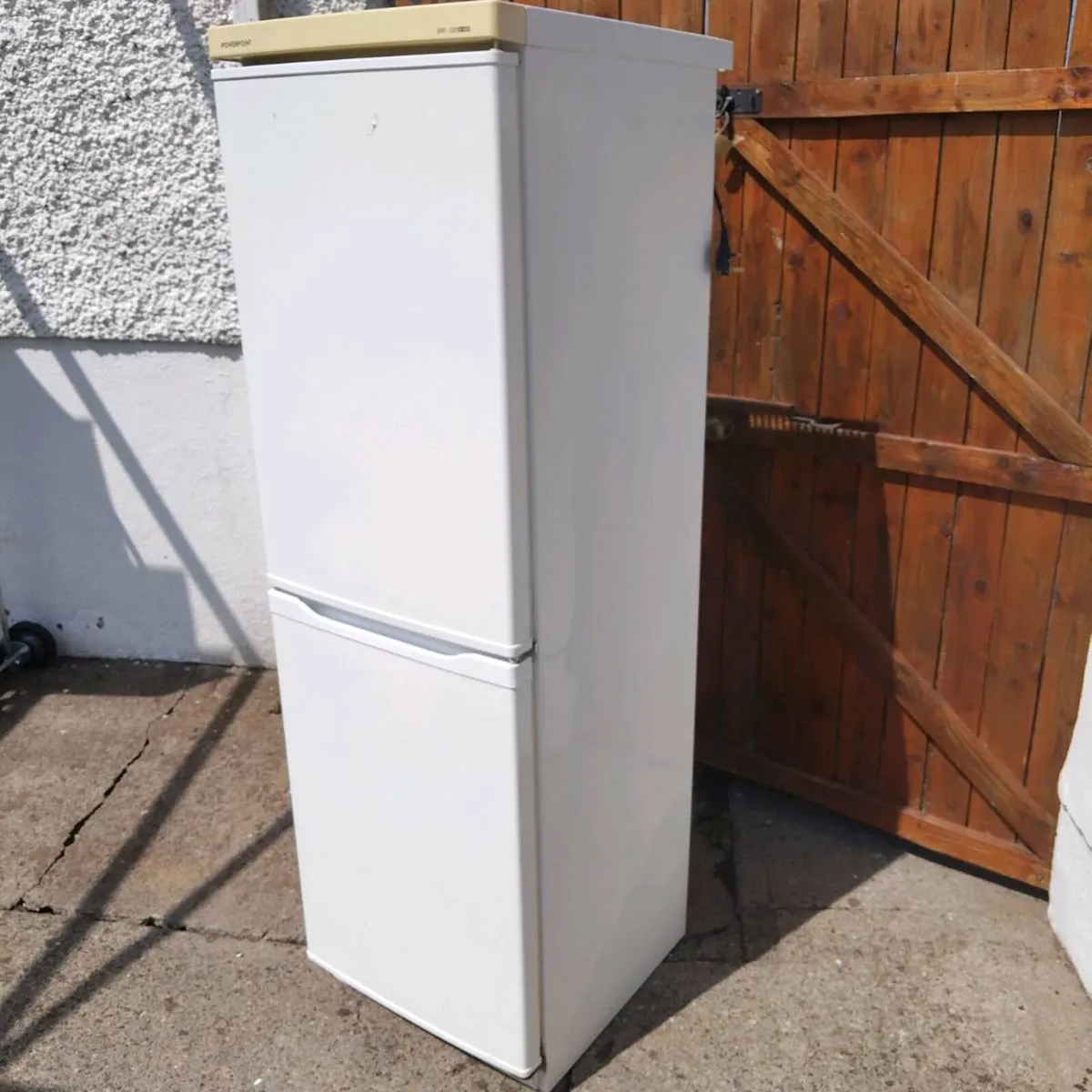 FRIDGE/FREEZER - Image 2