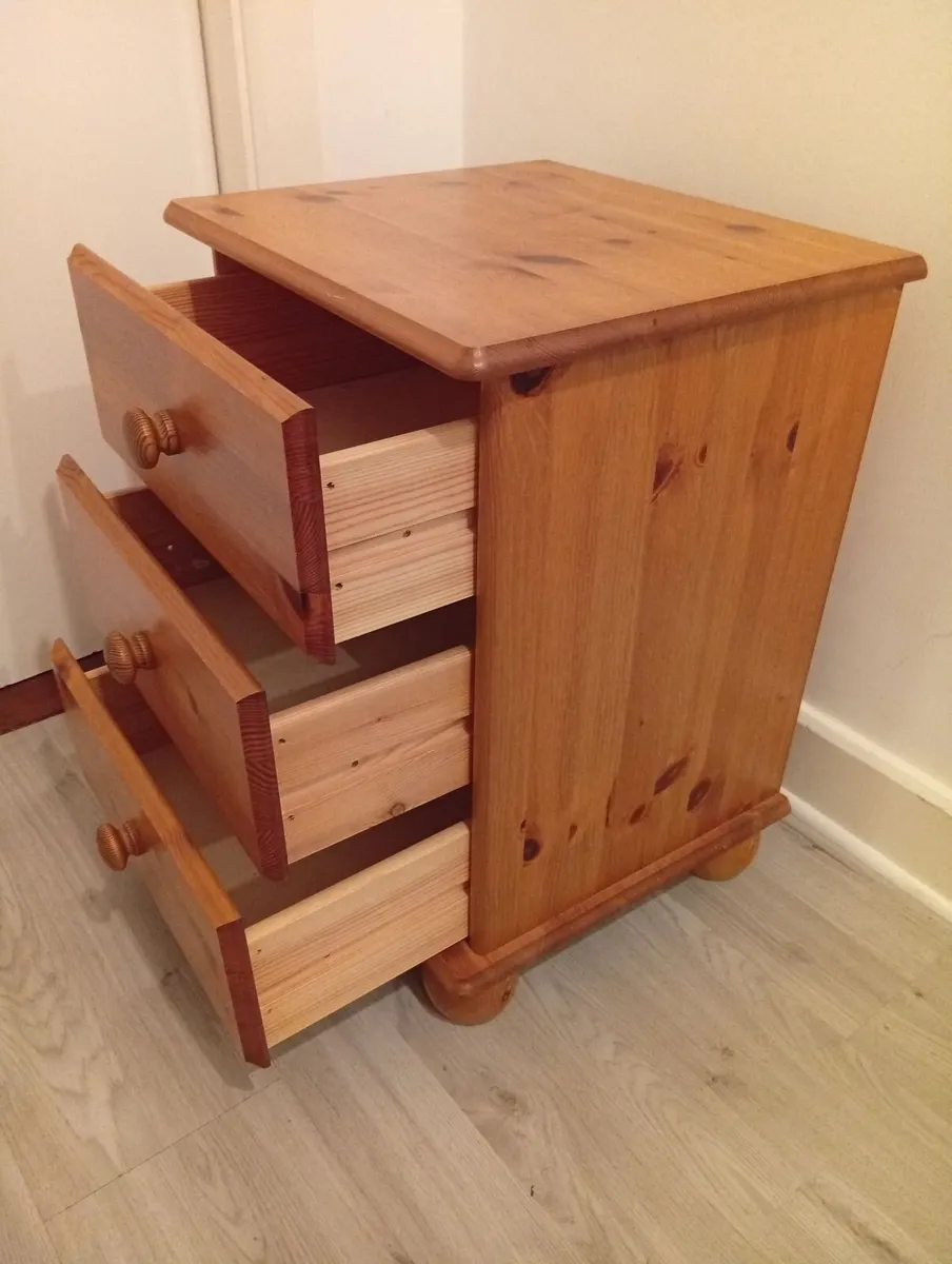 Pinewood Sturdy Quality Bedside Locker - Image 4