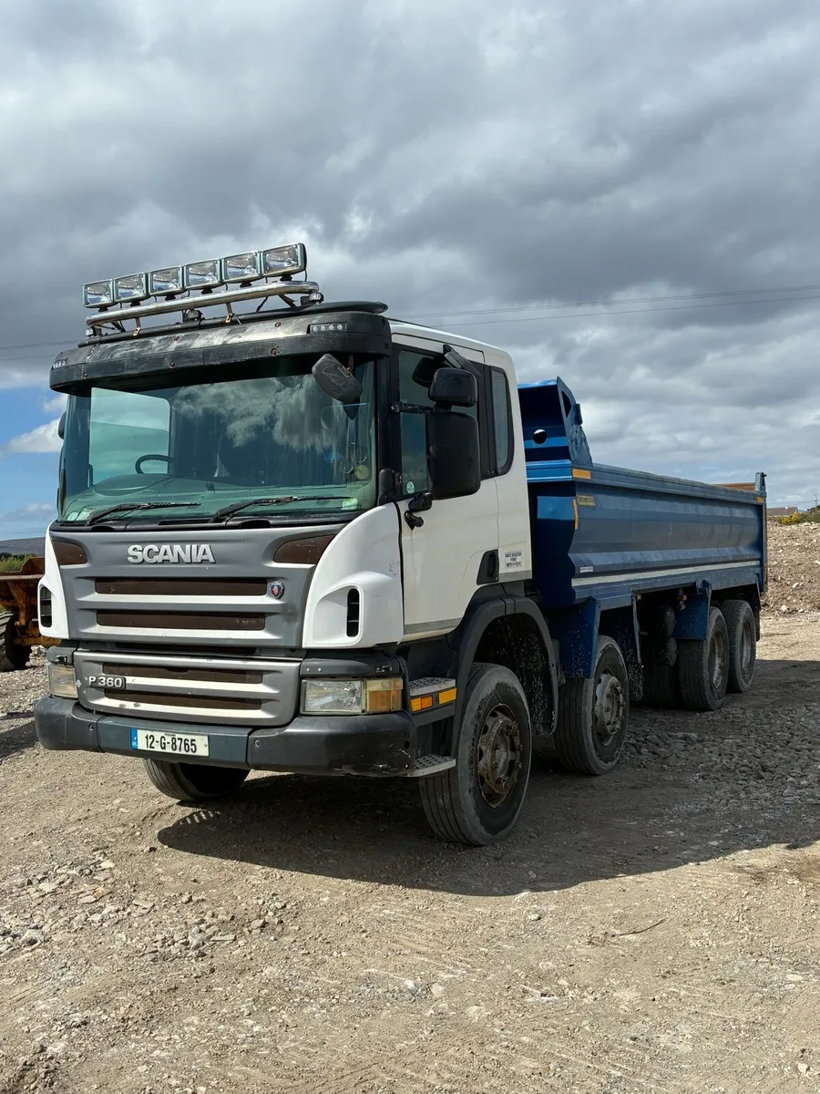 SCANIA P360 tipper may part ex for mini digger - Image 1