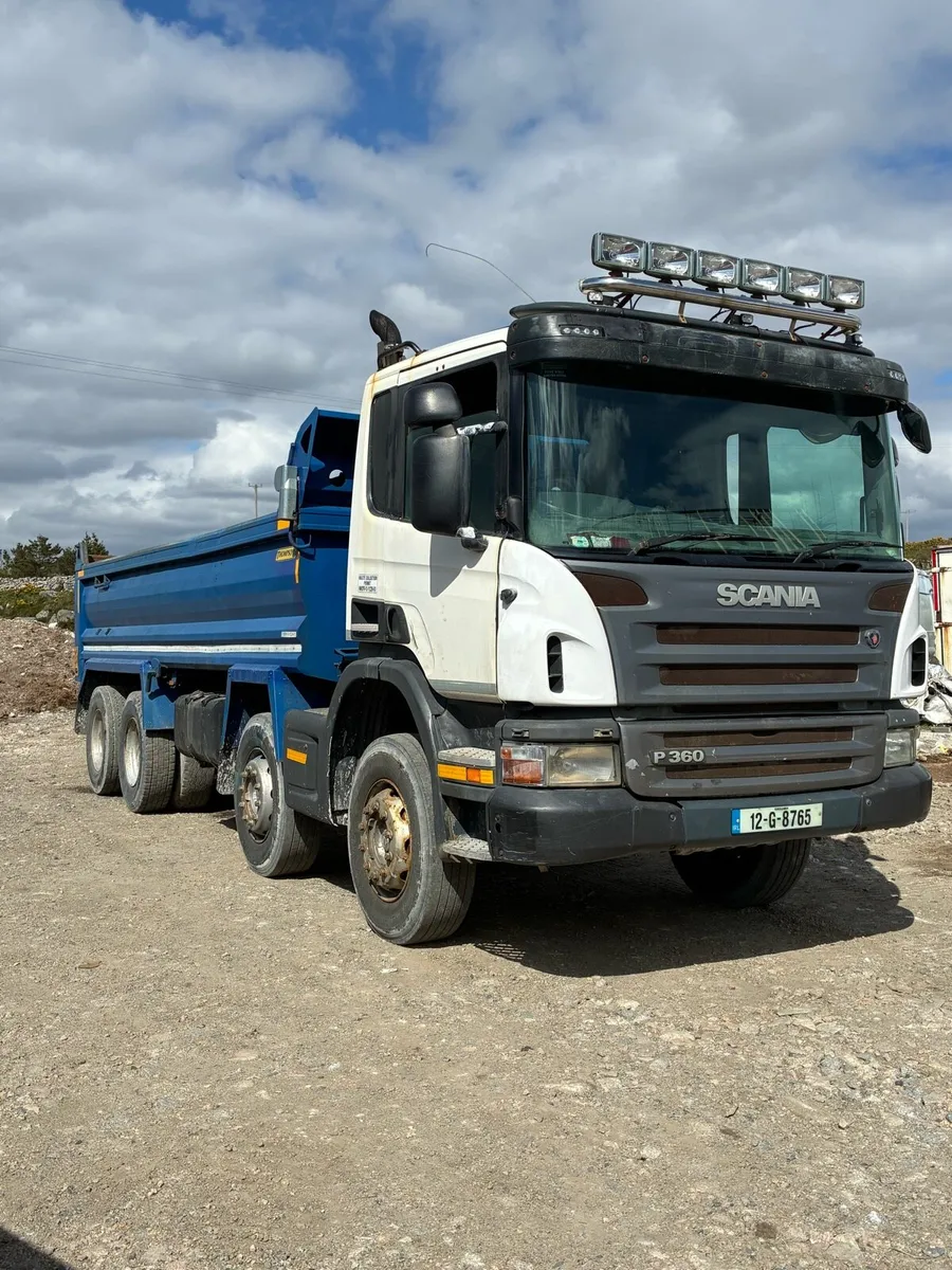 SCANIA P360 tipper may part ex for mini digger - Image 2