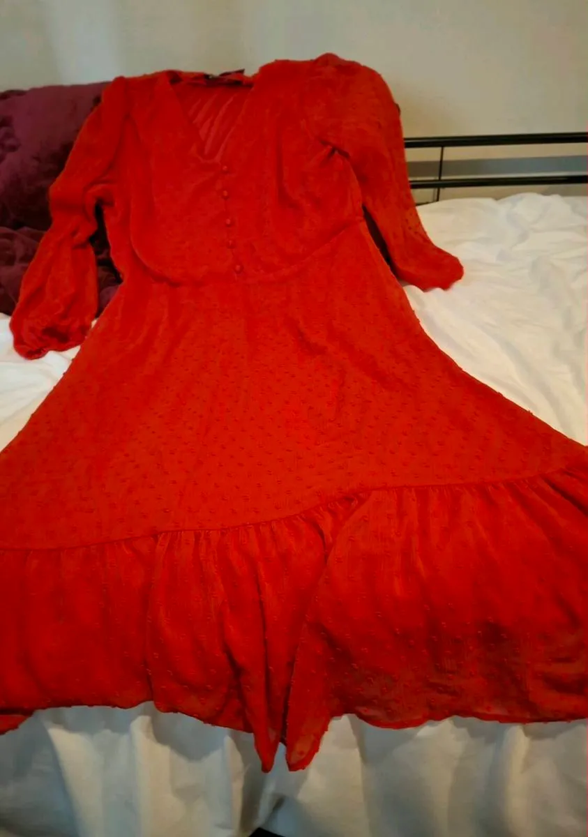 Ladies gown - Image 2