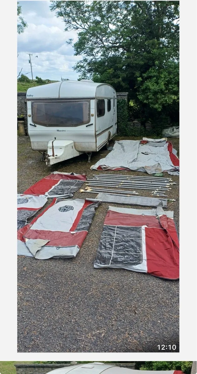 Caravan parts and windows - Image 3