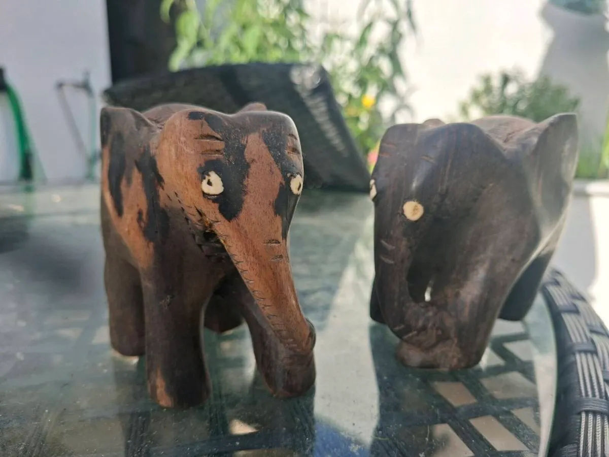 Lovely pair of Vintage Solid Rosewood Elephants - Image 2