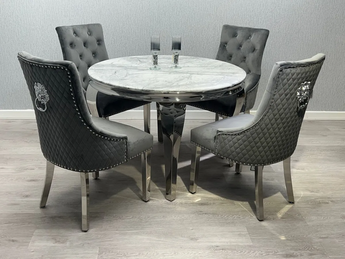 Round Kitchen Dining Table With 4 Chairs - Image 1