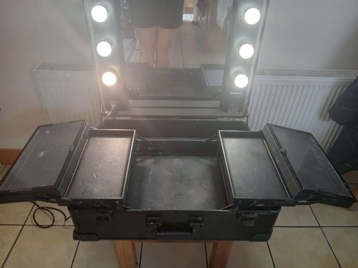 Makeup case - Image 3