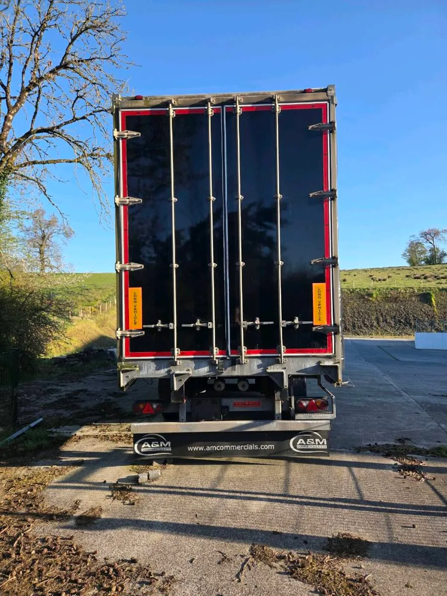 Tri-Axle Curtainsider Trailer 2014 - Image 3