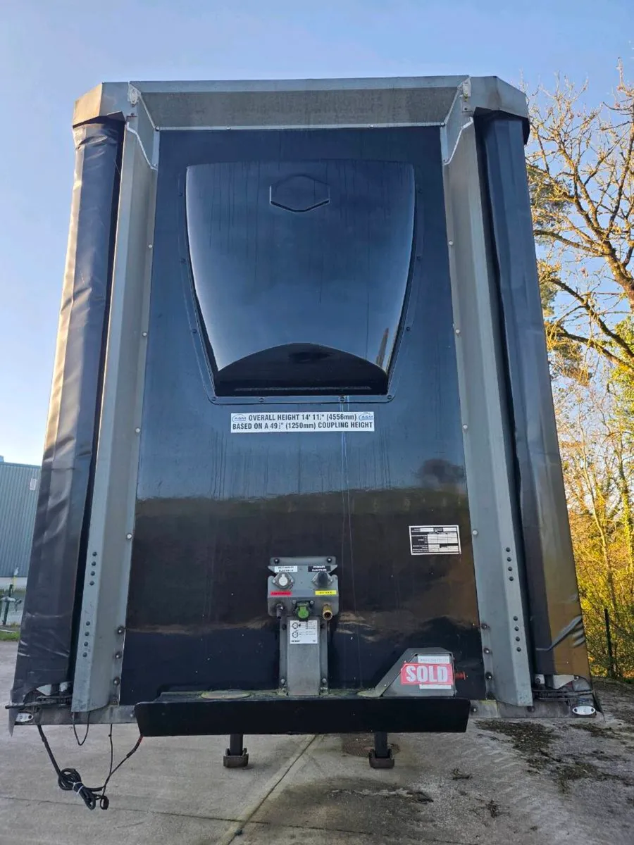 Tri-Axle Curtainsider Trailer 2014 - Image 4