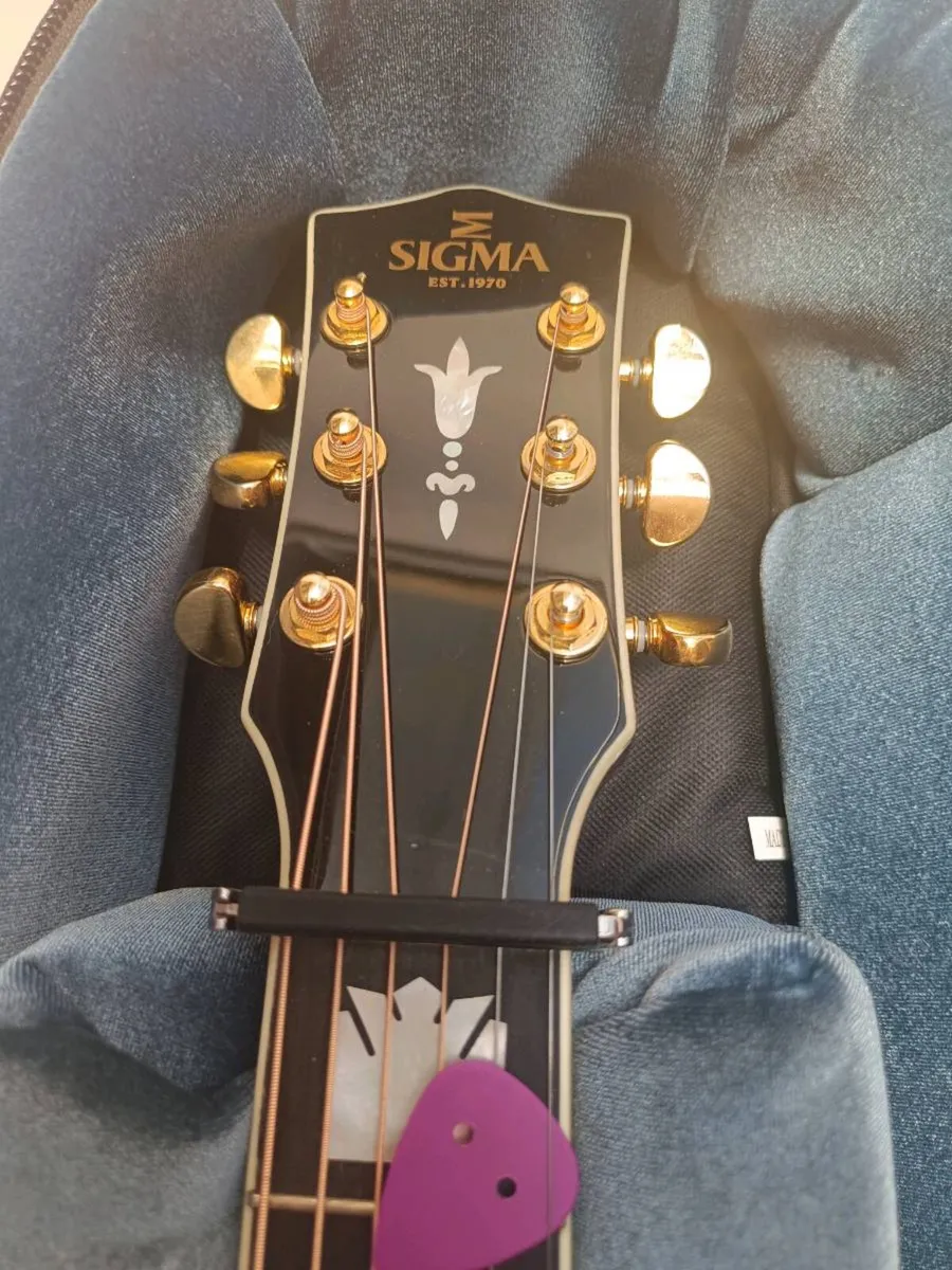 Sigma all solid guitar - Image 1