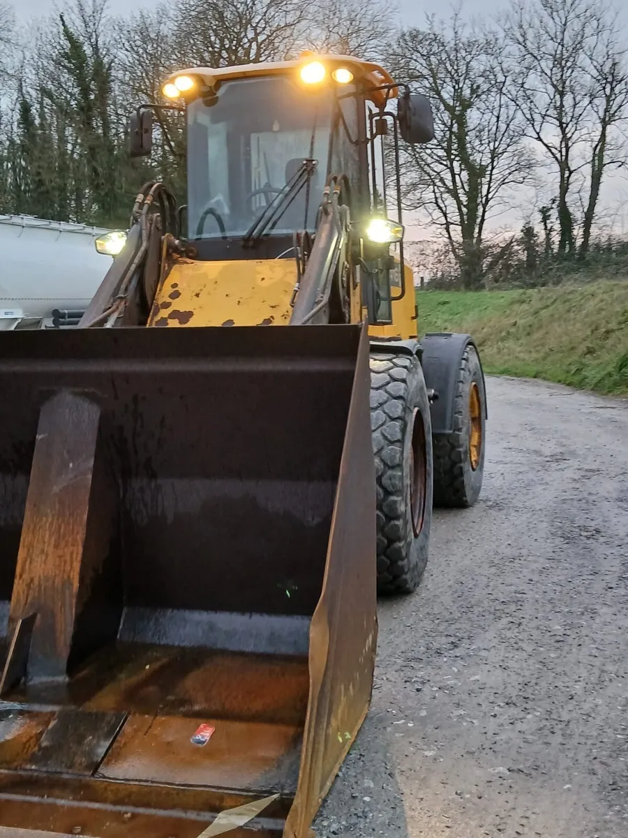 JCB 416 Loader - Image 3