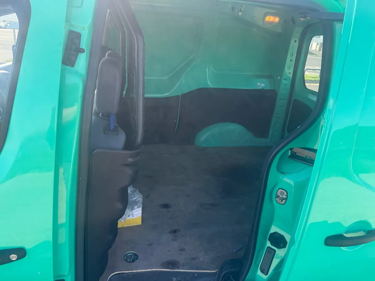 2016 Citreon Berlingo - Image 3