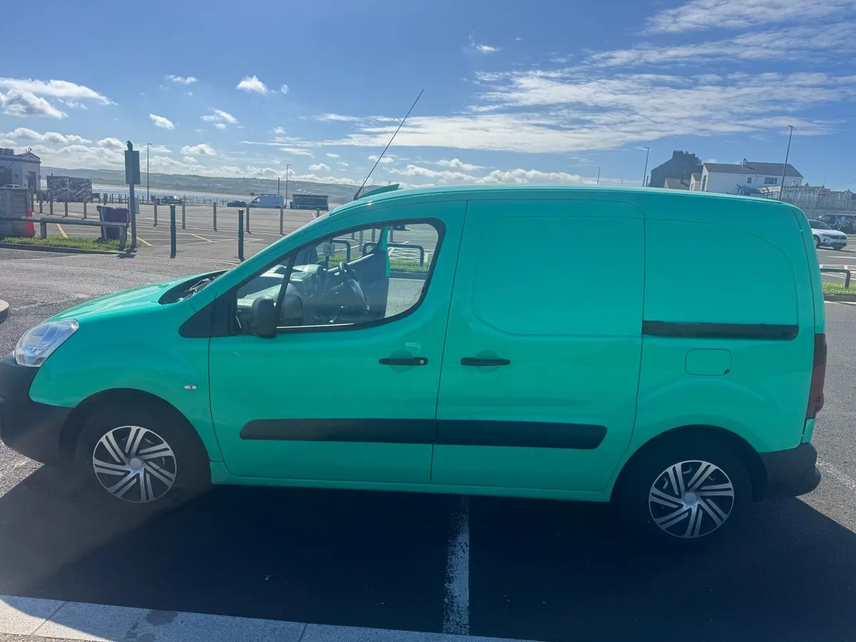 2016 Citreon Berlingo - Image 4