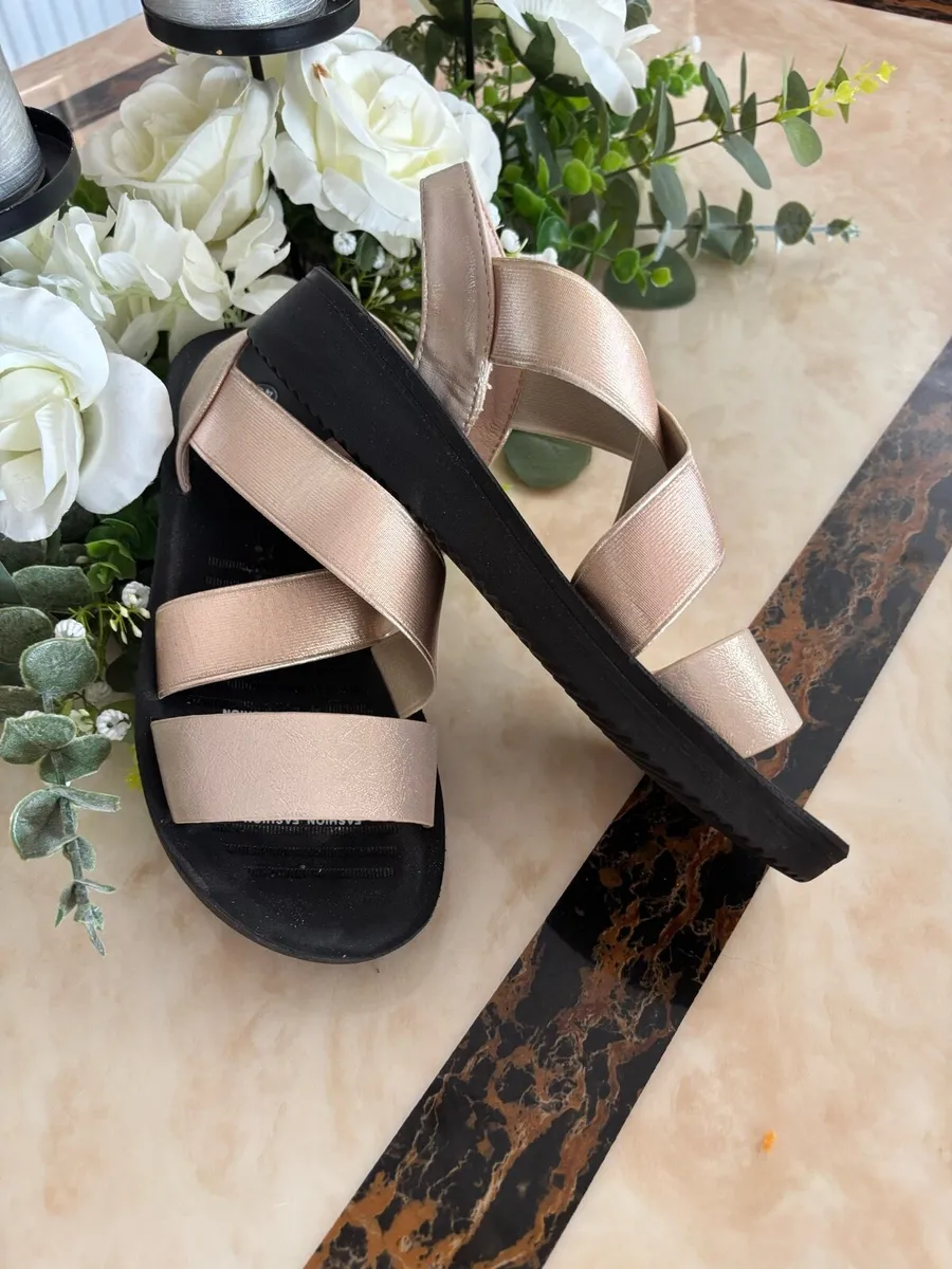 Selection of ladies Shoes & Sandals various prices - Image 2