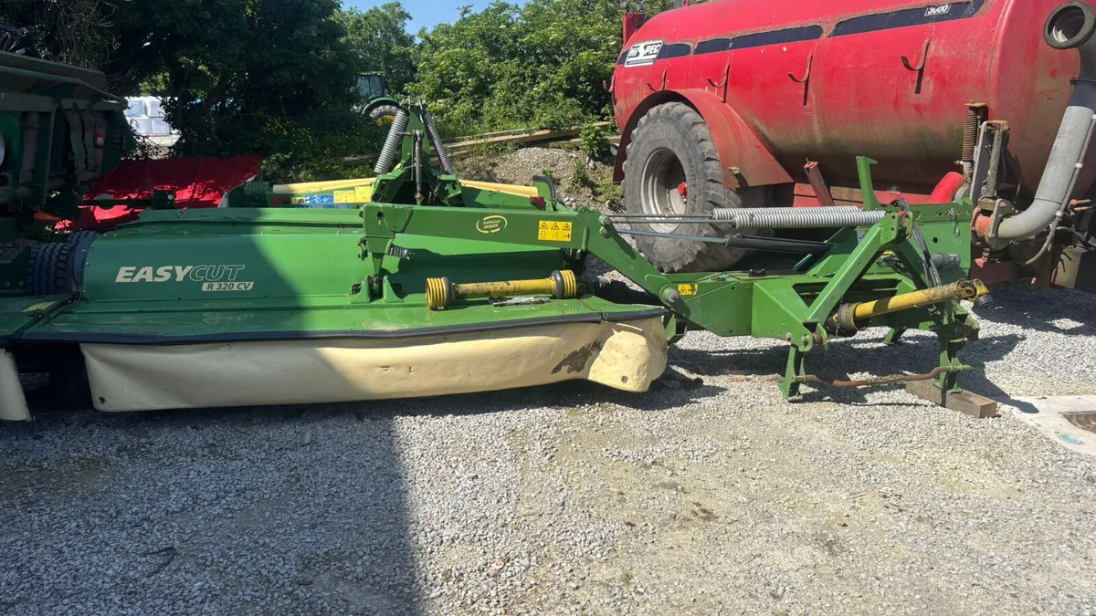 2019 F320CV (Front) & R320CV (Rear) Krone Mowers - Image 4