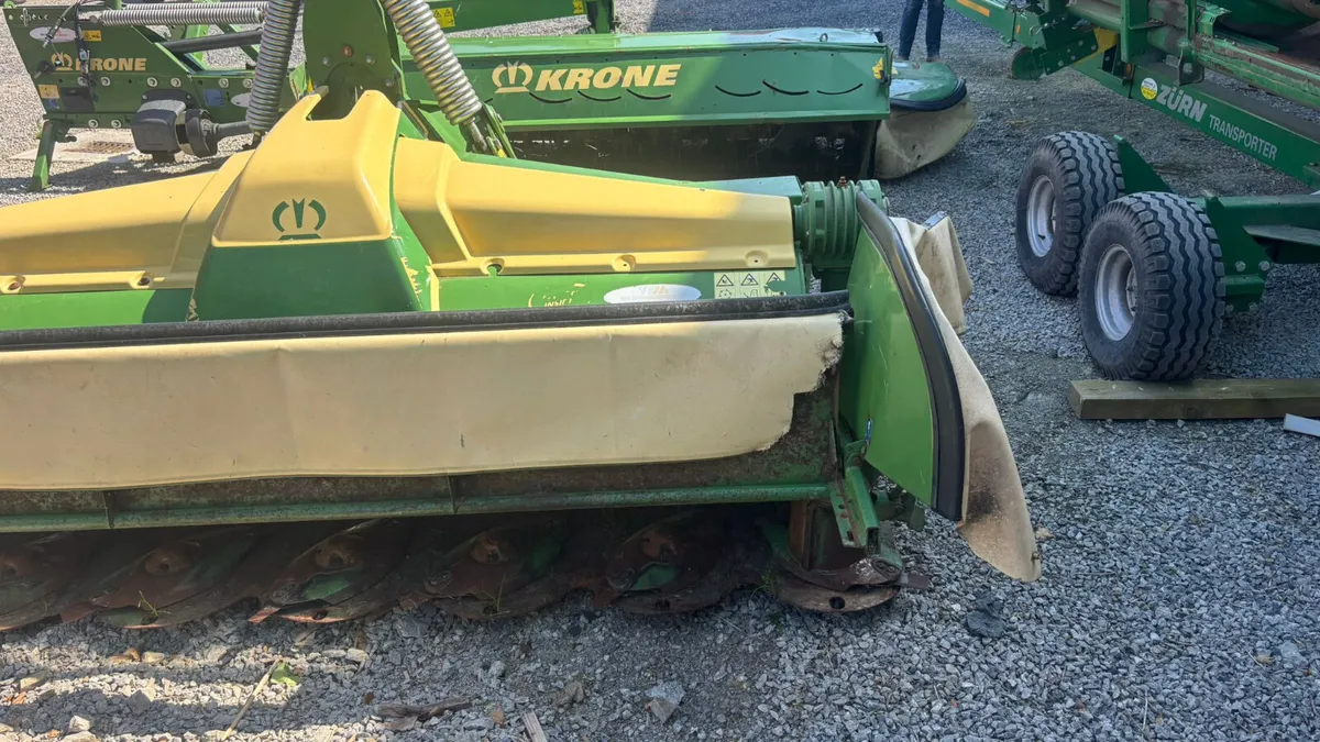 2019 F320CV (Front) & R320CV (Rear) Krone Mowers - Image 1