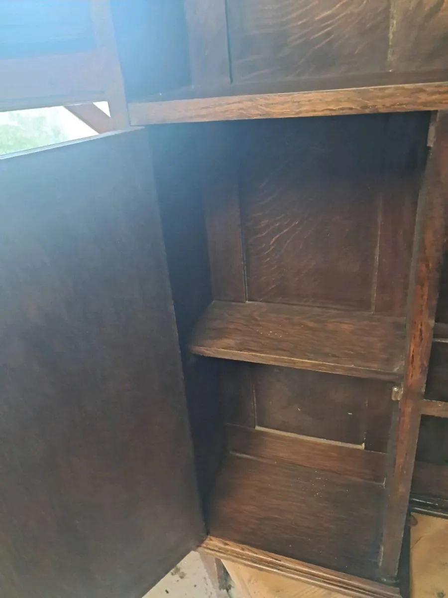 Oak dresser - Image 2