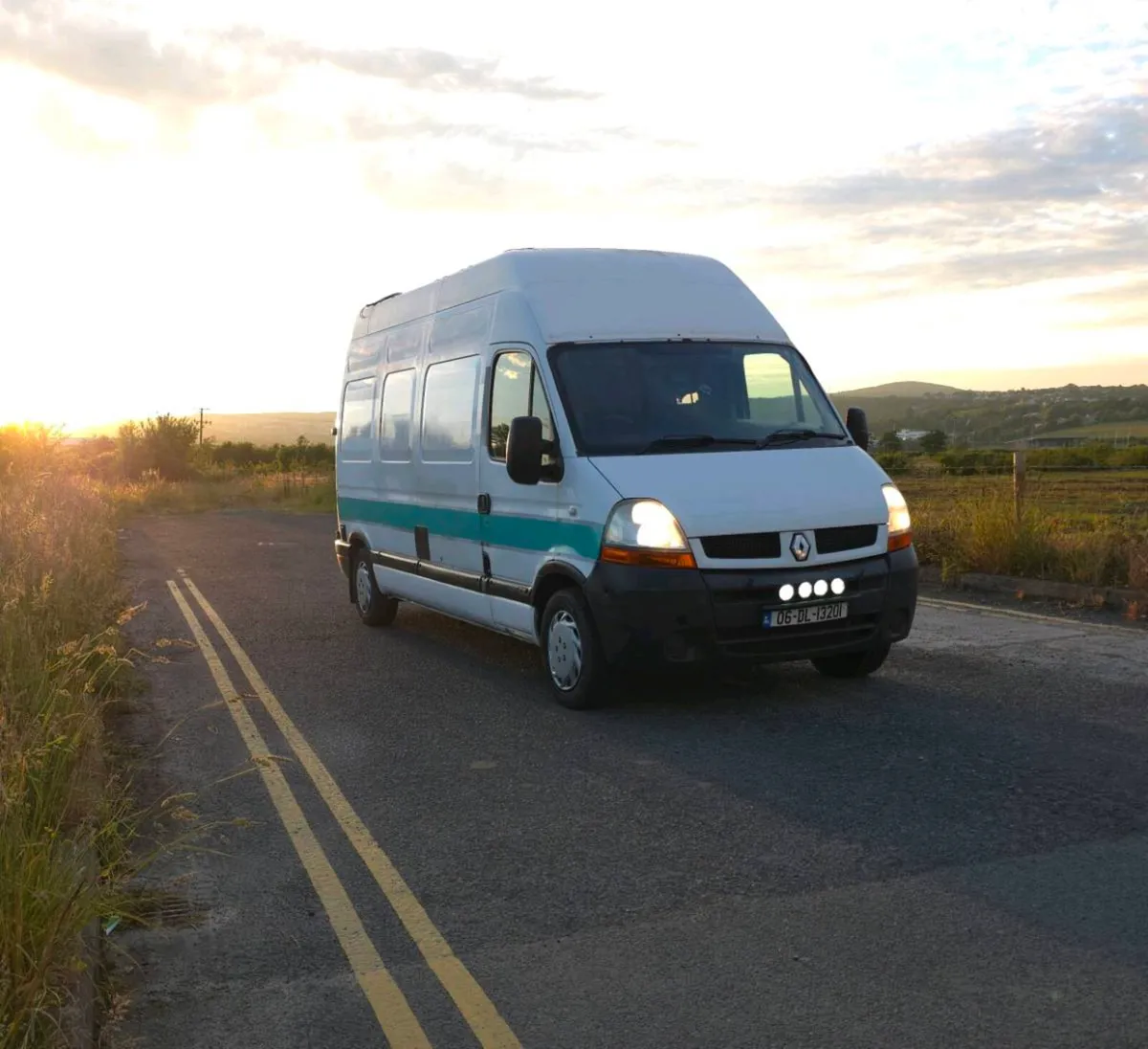 06 Renault master Campervan - Image 1