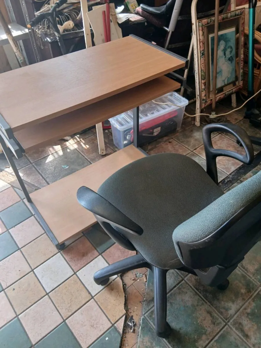 Study Desk +Chair - Image 1